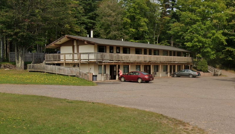 Triangle Motel - Triangle Ii Across Street (newer photo)